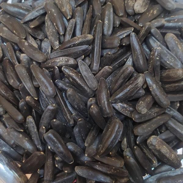 تخمه آفتابگردان سیاه ایرانی خام ( عمده فروشی )